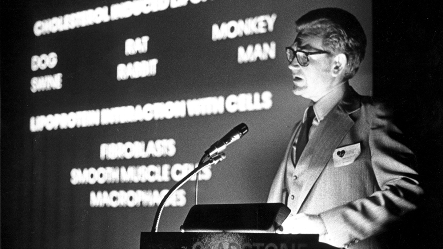 Robert Mahley speaking at a podium in 1979