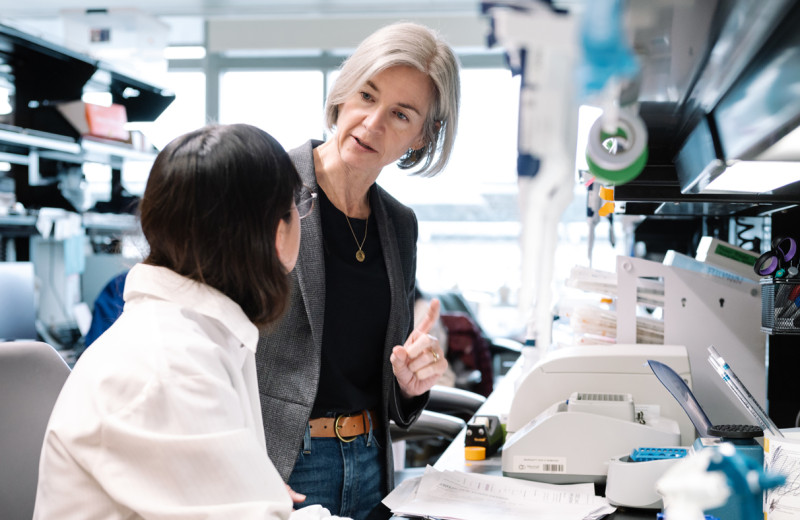 Jennifer Doudna in the lab at Gladstone Institutes