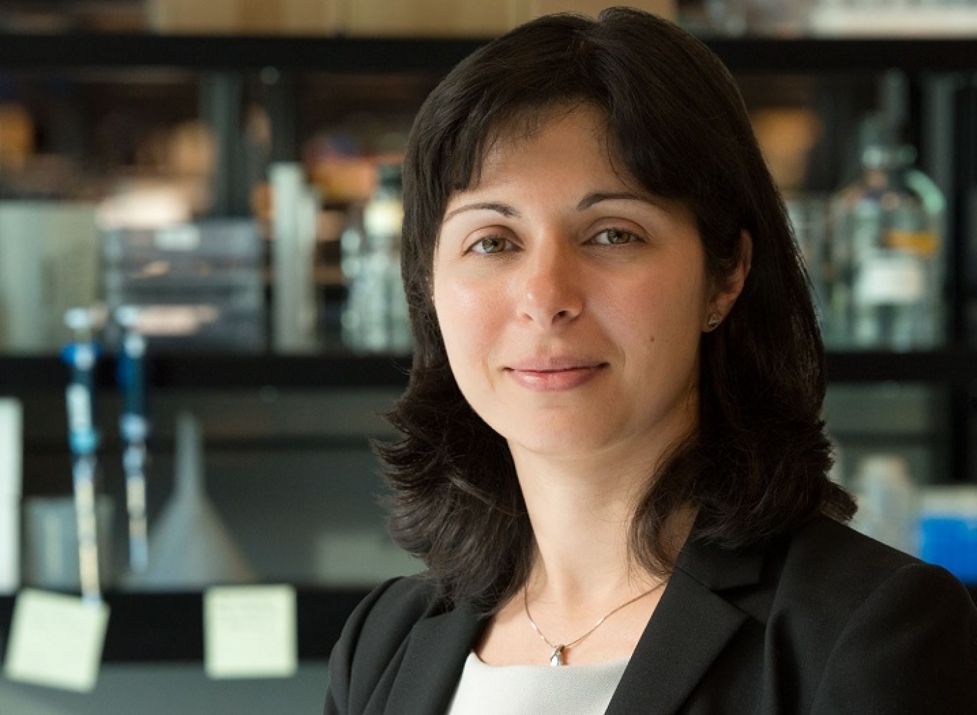 Jeanne Paz in the lab