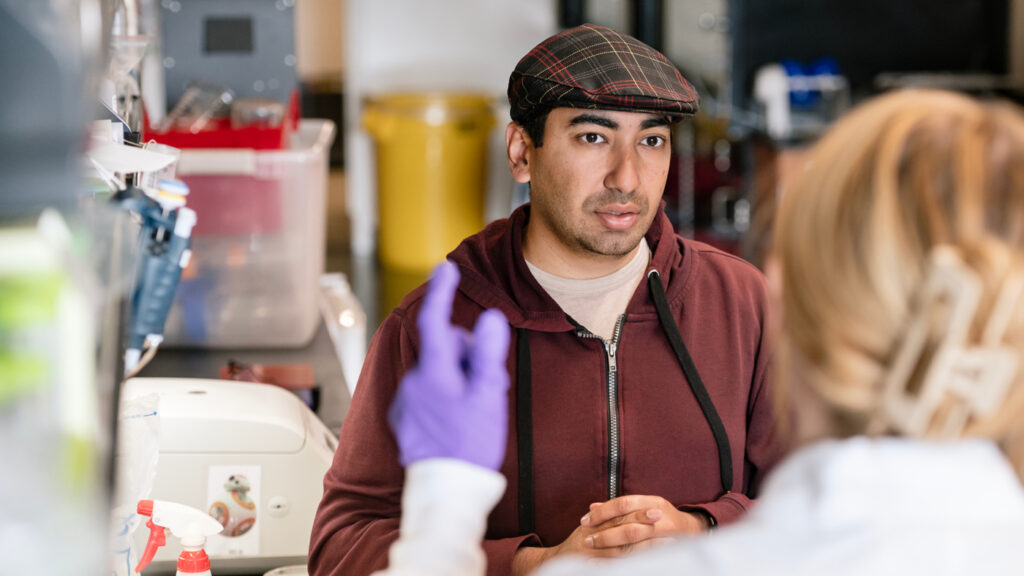 Ultimate Self-Sacrifice: Bacteria Activate Unusual Defense to Evade Viral Attack