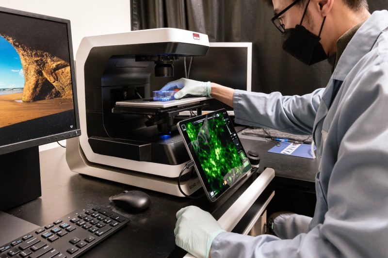 Echo Revolve Microscope