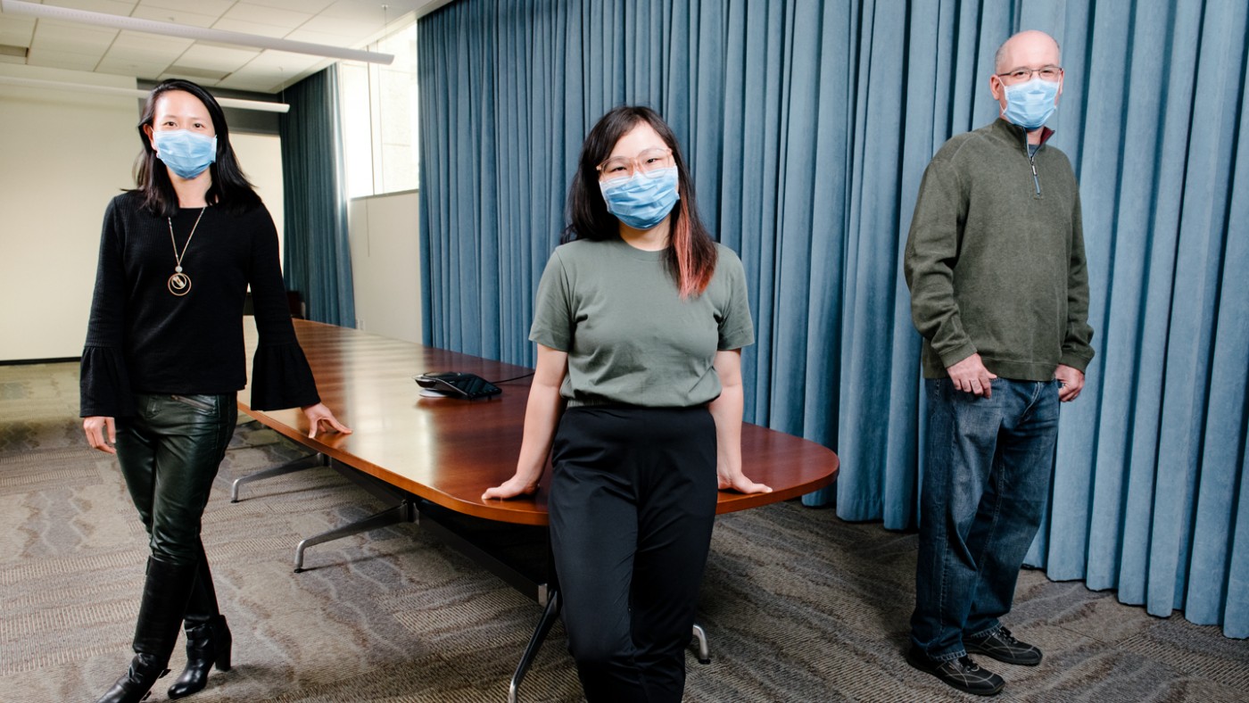 Gladstone scientists Roan, Luo, and Neidleman